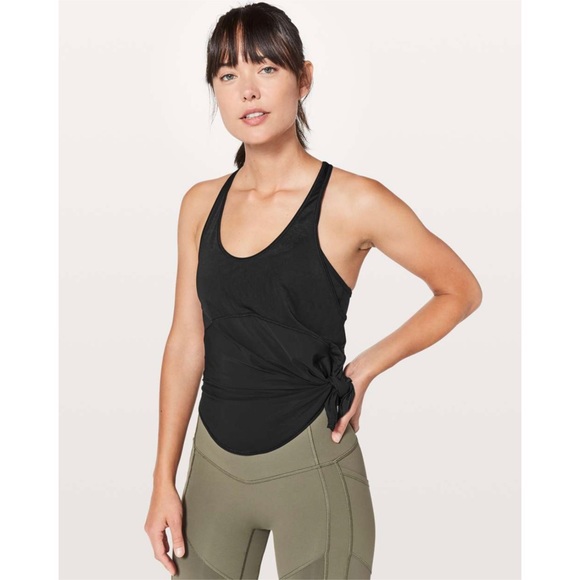 Lululemon Twist & Train Tank in Black Mesh - Picture 11 of 15
